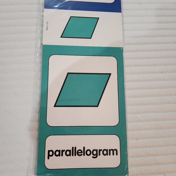 Schoolgirl style 25 piece shape cards for classroom NWT - Picture 2 of 8